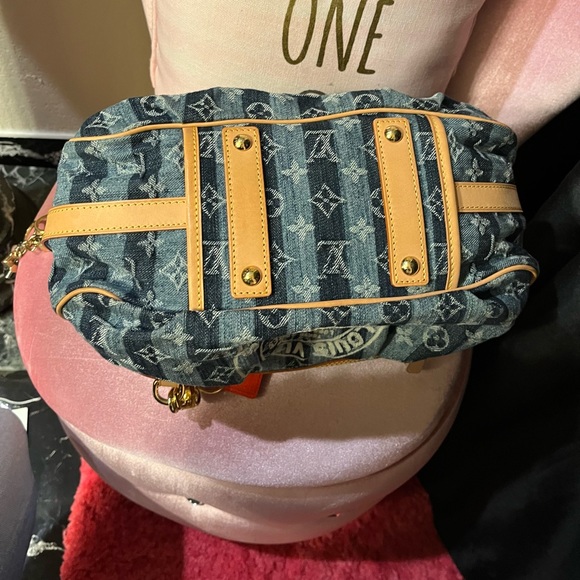 Authentic Limited Edition Louis Vuitton Denim Cruise Porte Epaule Raye Bag ๐ ๐ฅ - Picture 7 of 16